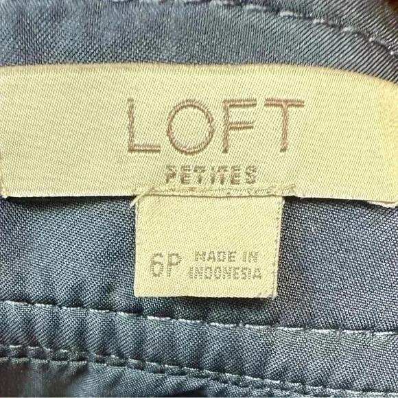 Loft Faux Suede Navy Size 6P - Picture 5 of 6